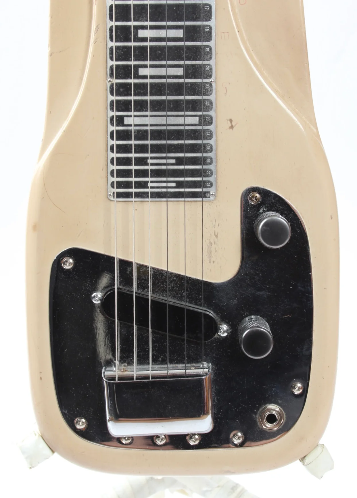 1958 Fender Champ desert tan - Image 2