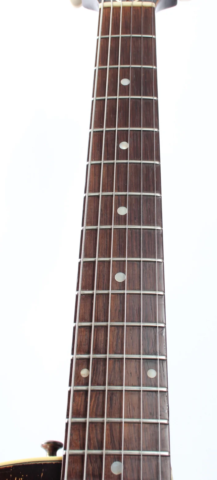 1960 Guild M-65 Freshman 3/4 sunburst - Image 4