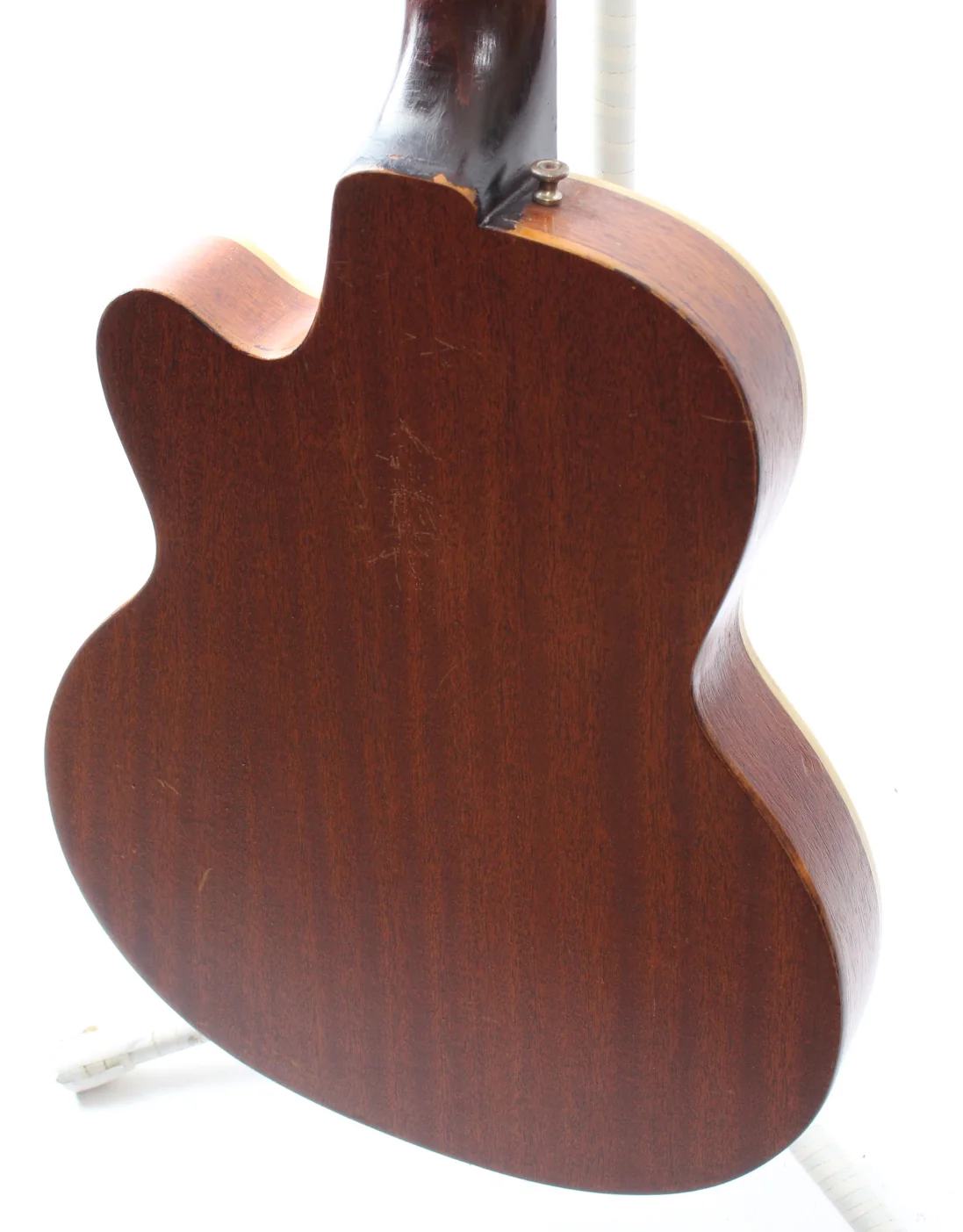 1960 Guild M-65 Freshman 3/4 sunburst - Image 8