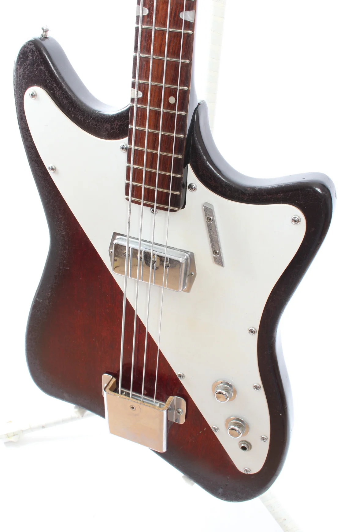 1960s Guyatone EB-8 Bass red sunburst - Image 3