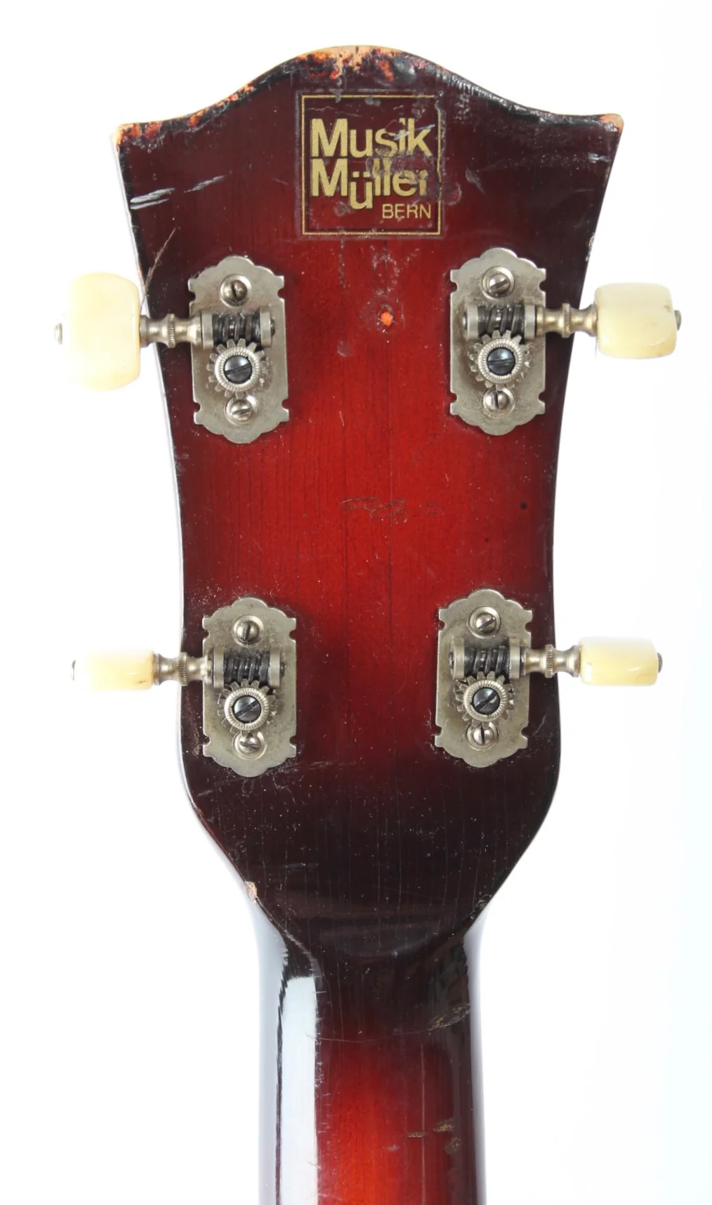 1960s Höfner President Bass 500/5 red sunburst - Image 10