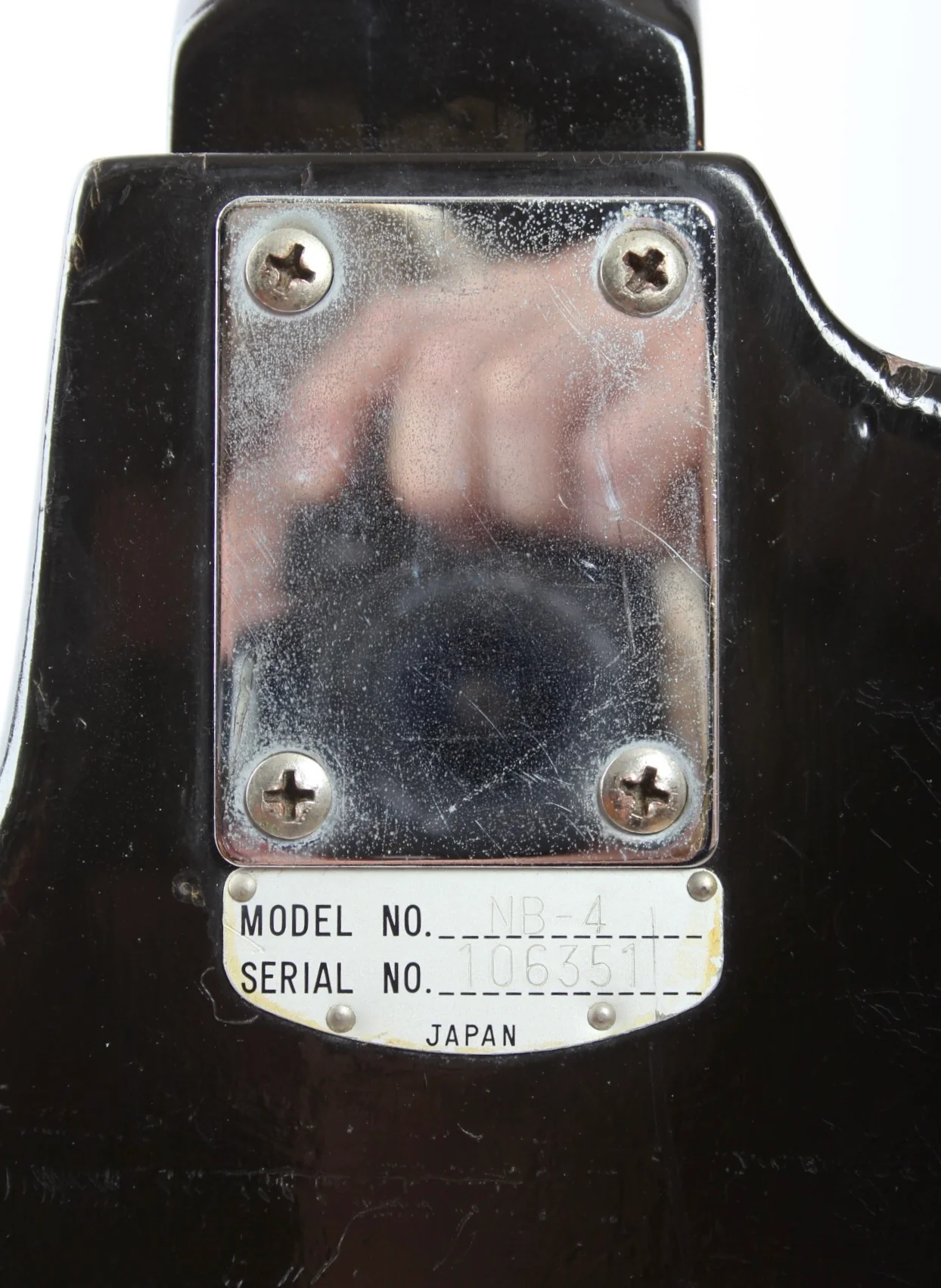 1960s Teisco NB-4 EB-200 sunburst - Image 11