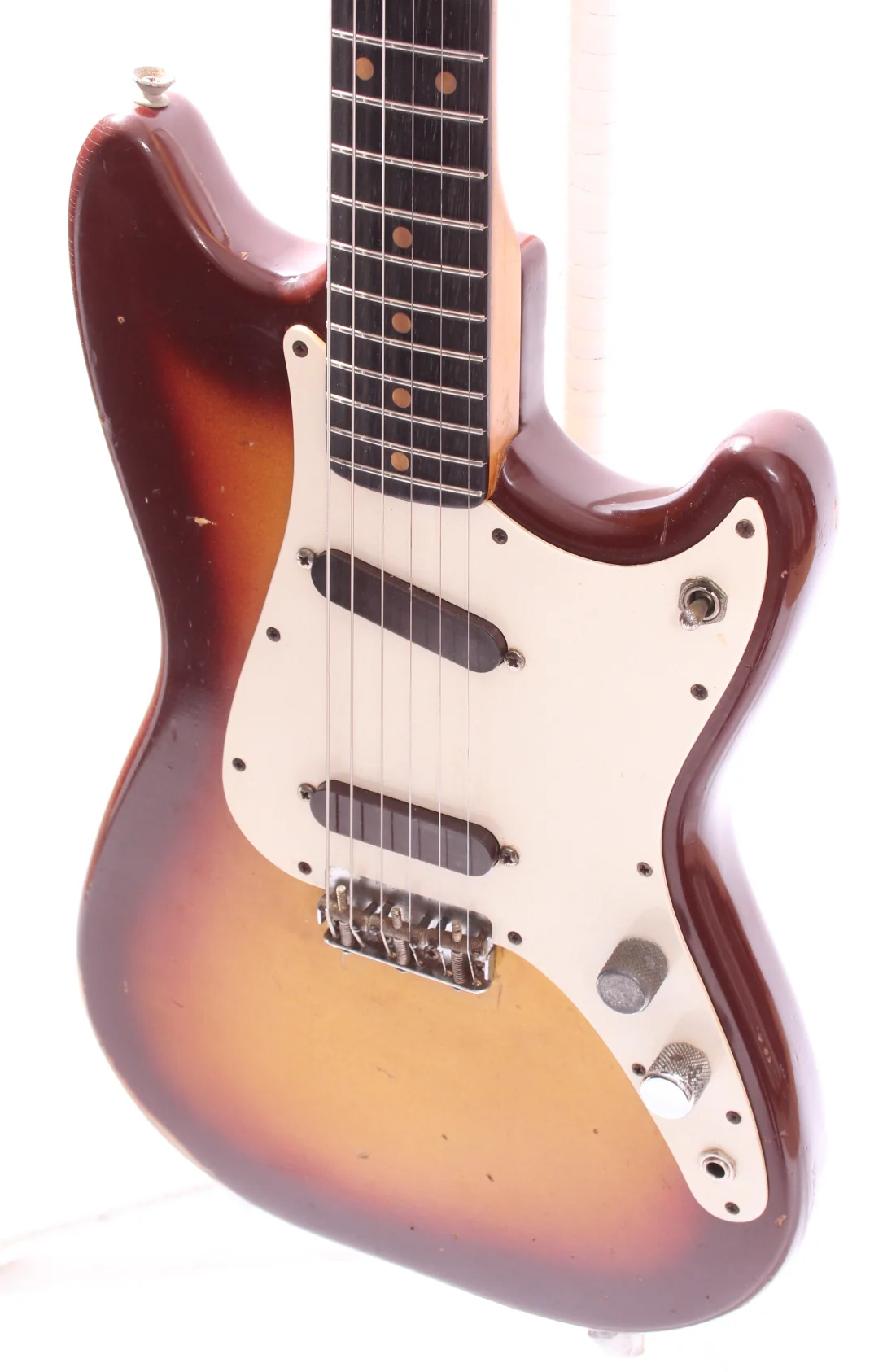 1963 Fender Duo-Sonic sunburst - Image 3