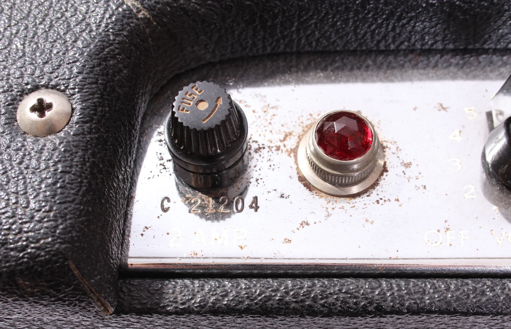 1964 Fender Champ 5F1 transitional black tolex - Image 4