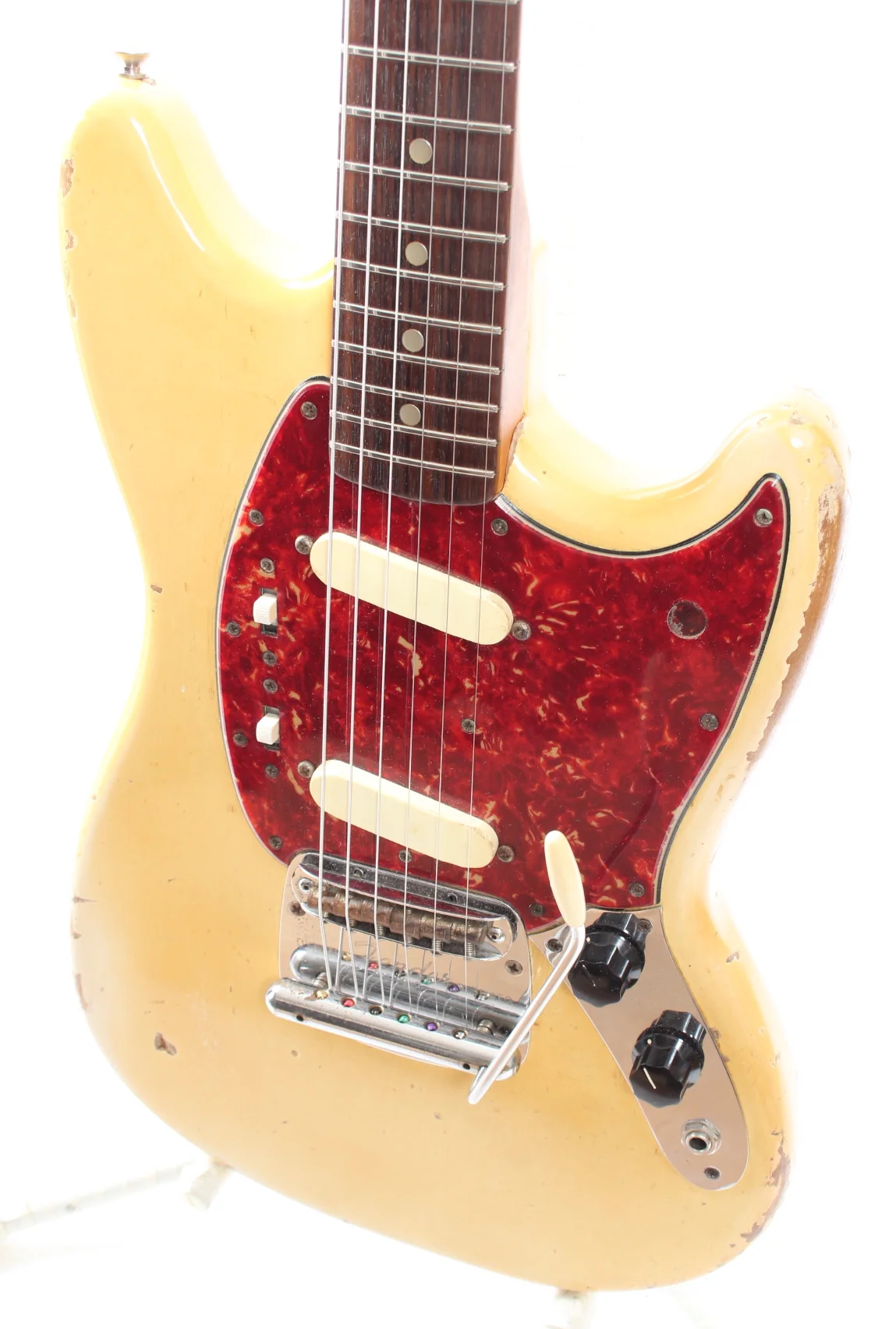 1965 1968 Fender Mustang white - Image 3