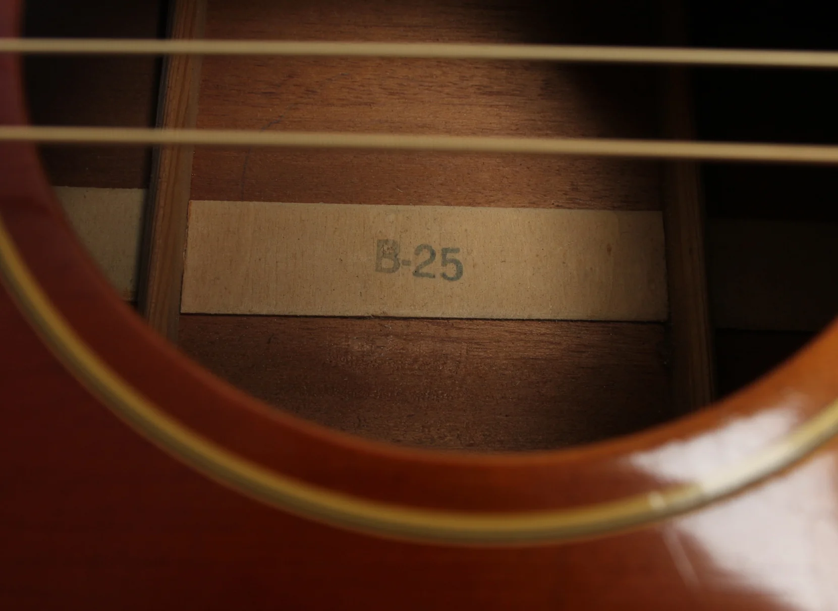 1965 Gibson B-25 cherry sunburst - Image 11