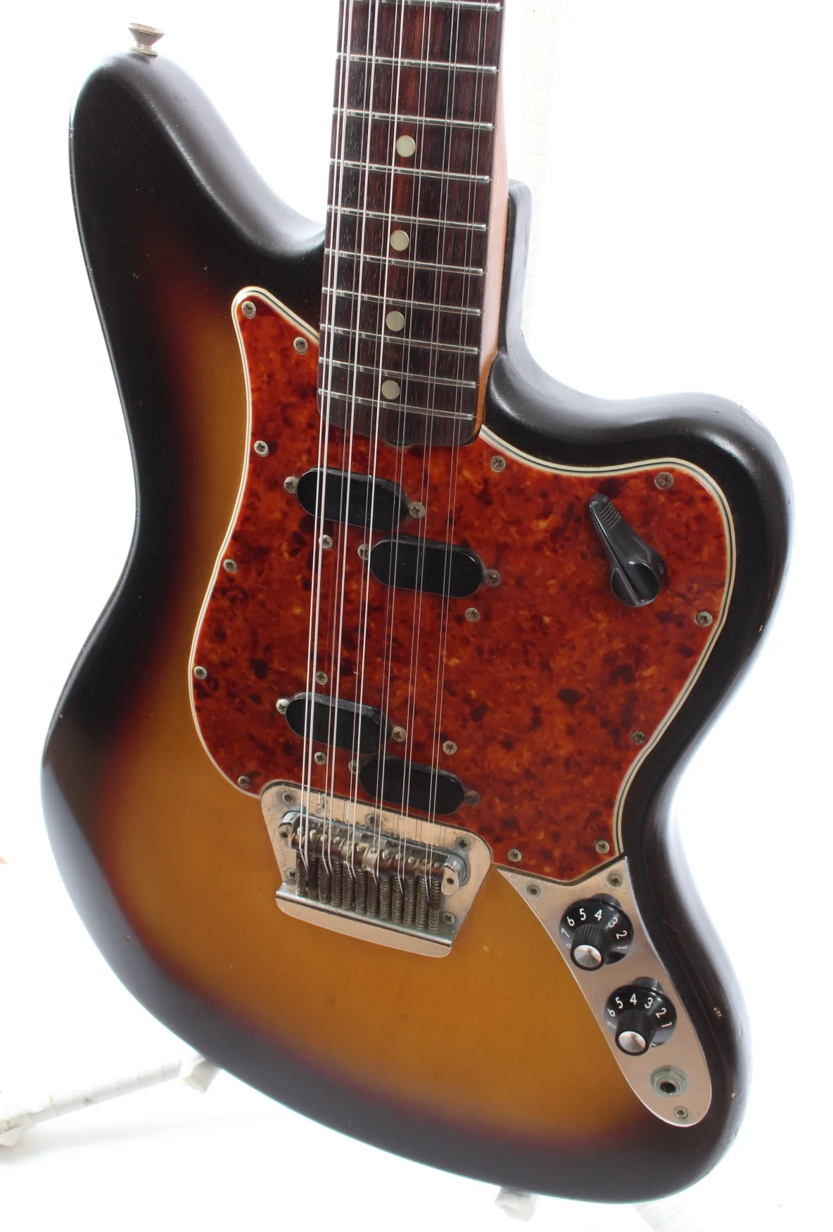 1966 Fender Electric XII sunburst - Image 3