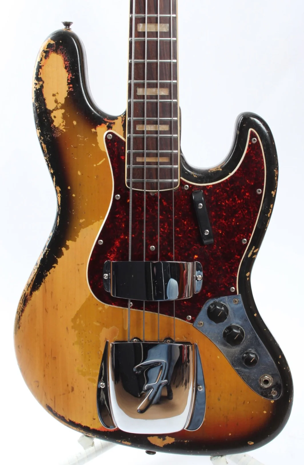 1969 Fender Jazz Bass sunburst - Image 2