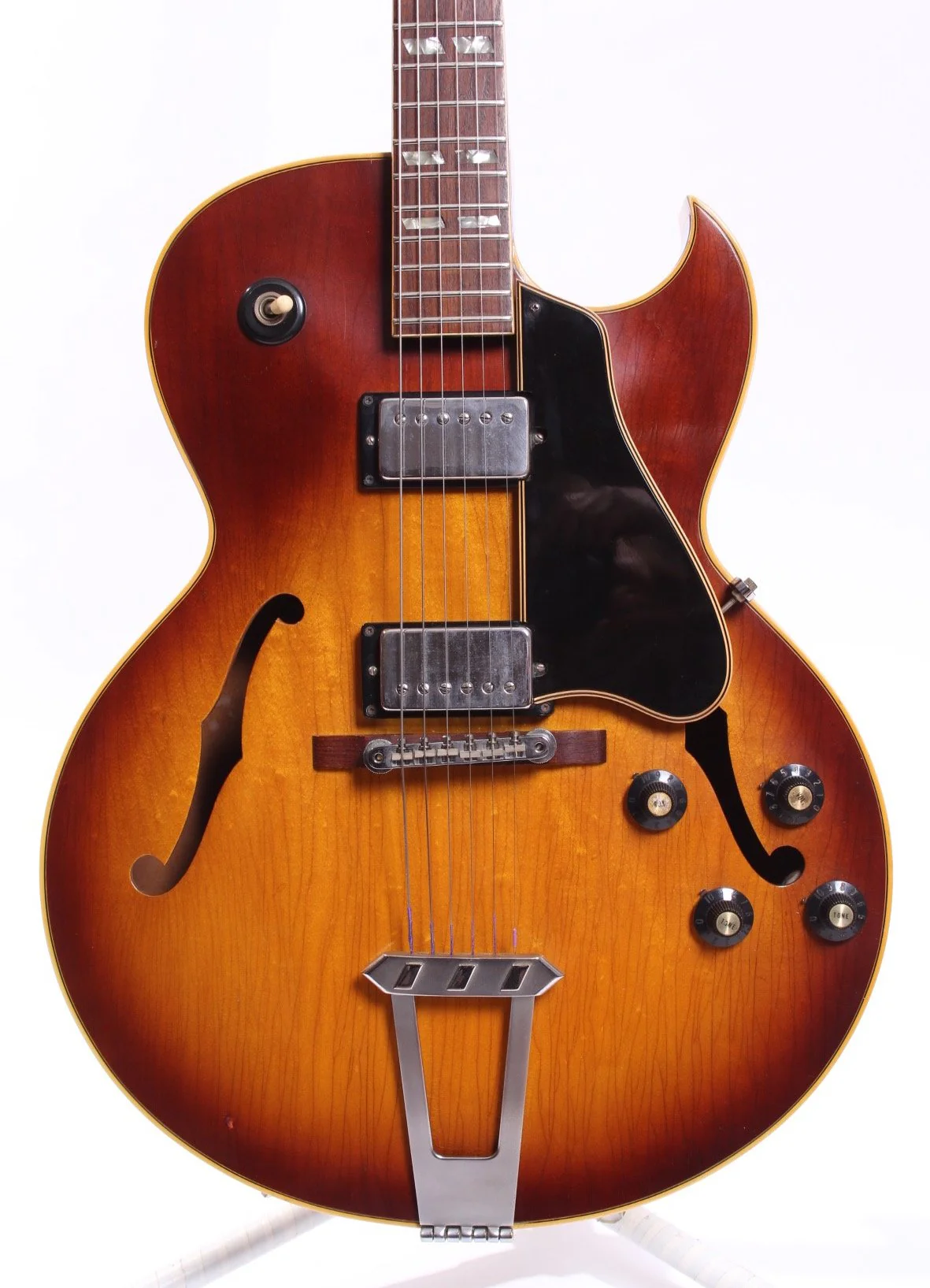 1969 Gibson ES-175D cherry sunburst - Image 9