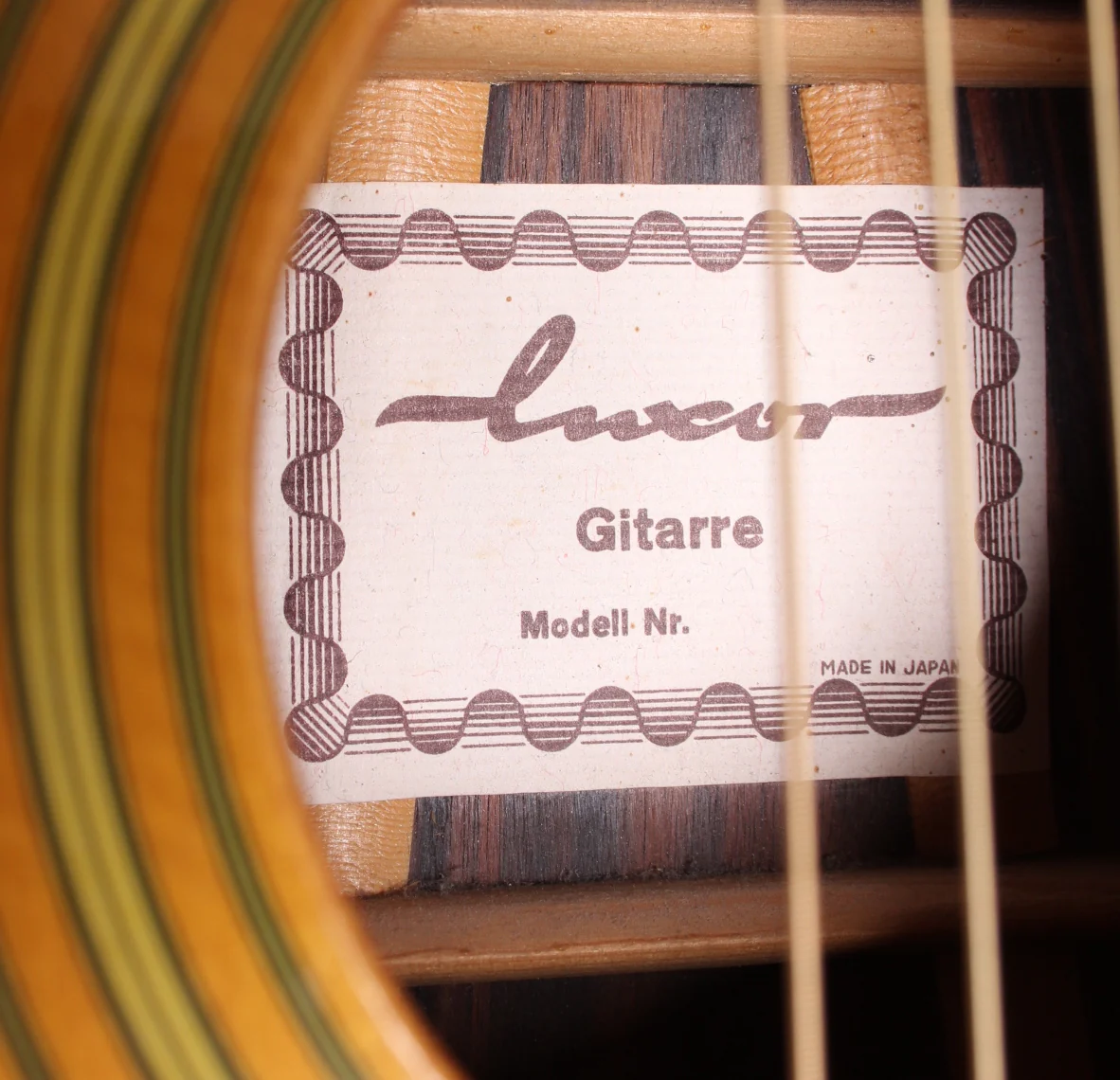 1970s Luxor Jumbo Guild F-55 Replica sunburst - Image 6