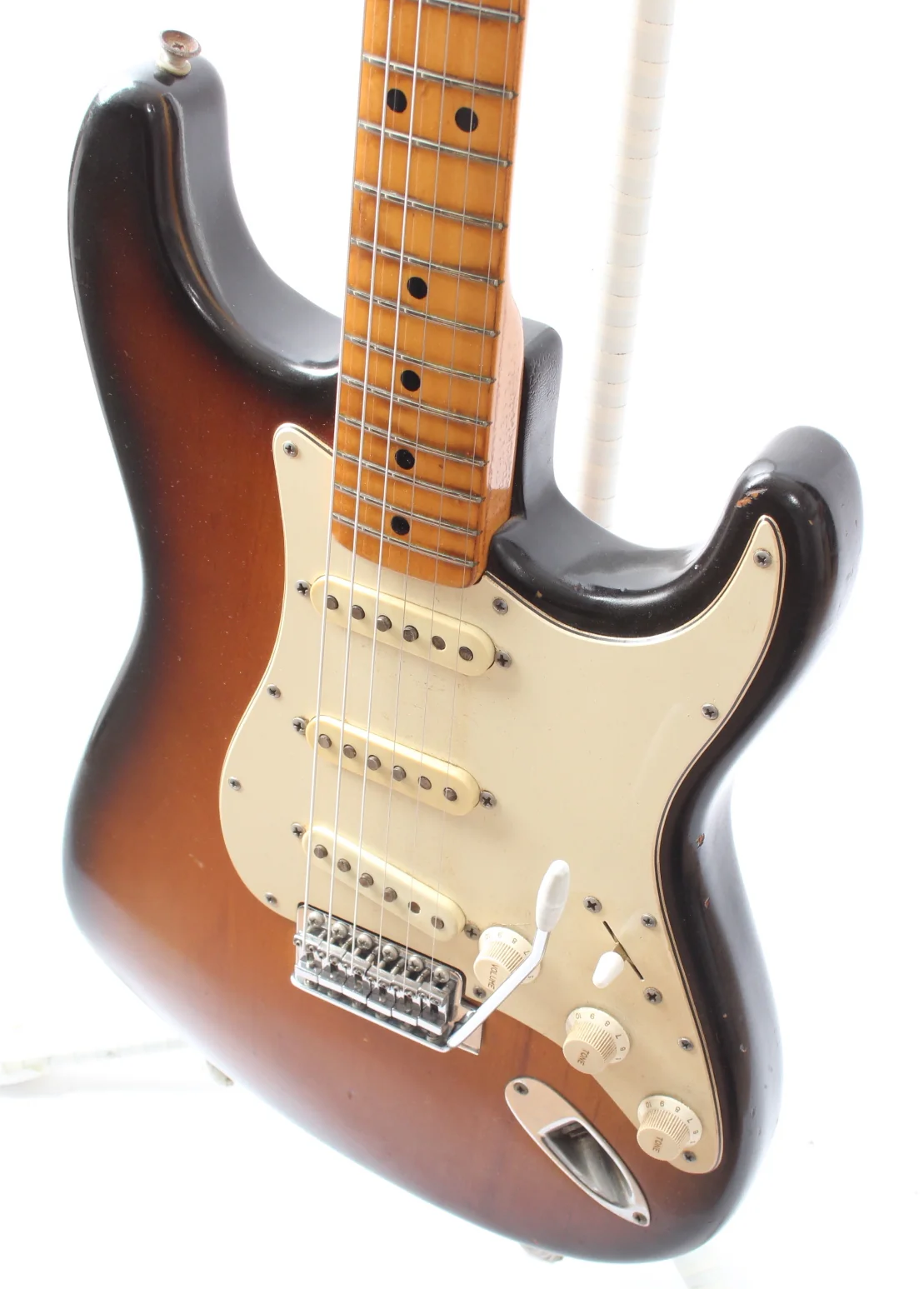 1973 Fender Stratocaster sunburst - Image 3