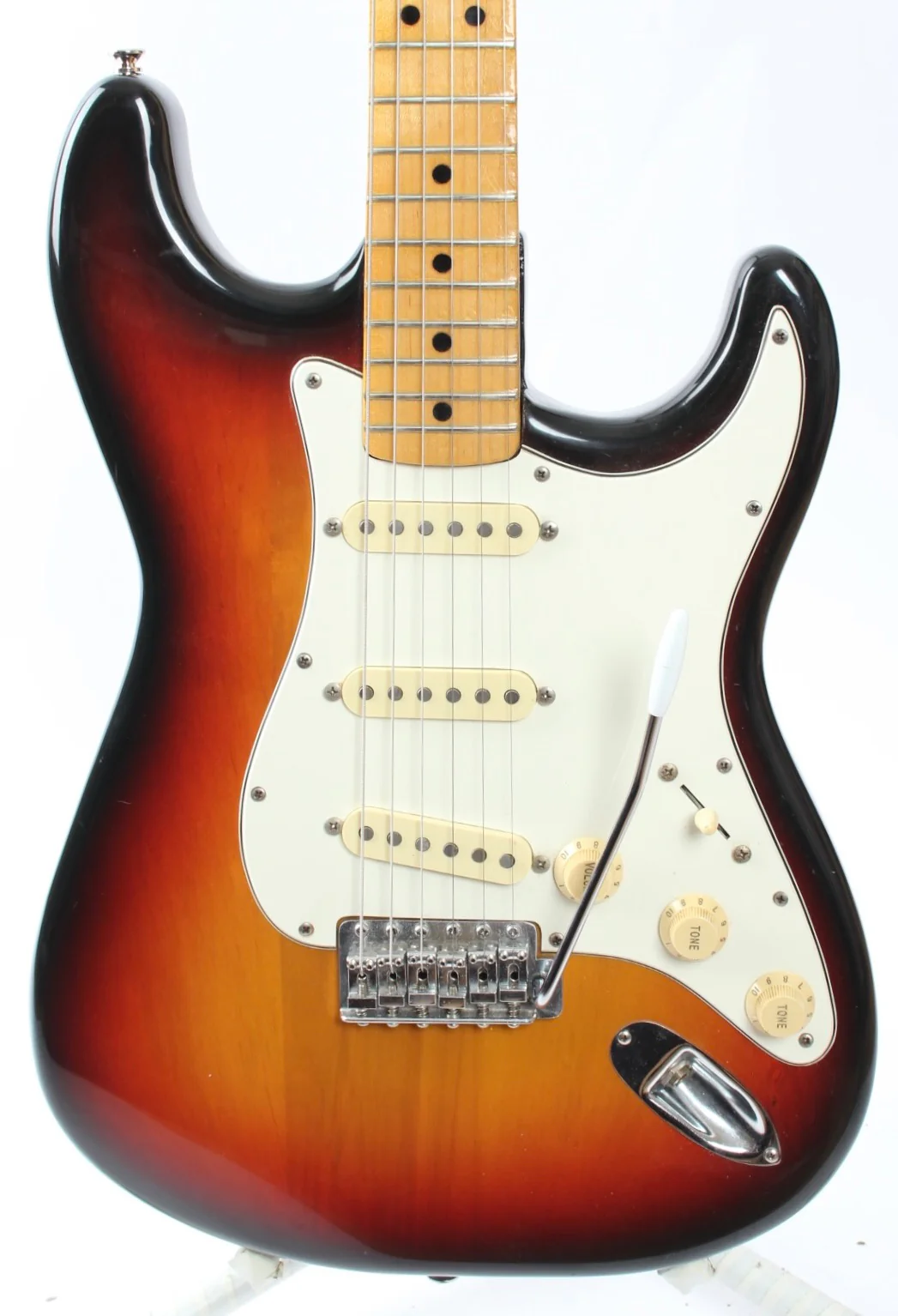 1973 Fender Stratocaster sunburst - Image 2