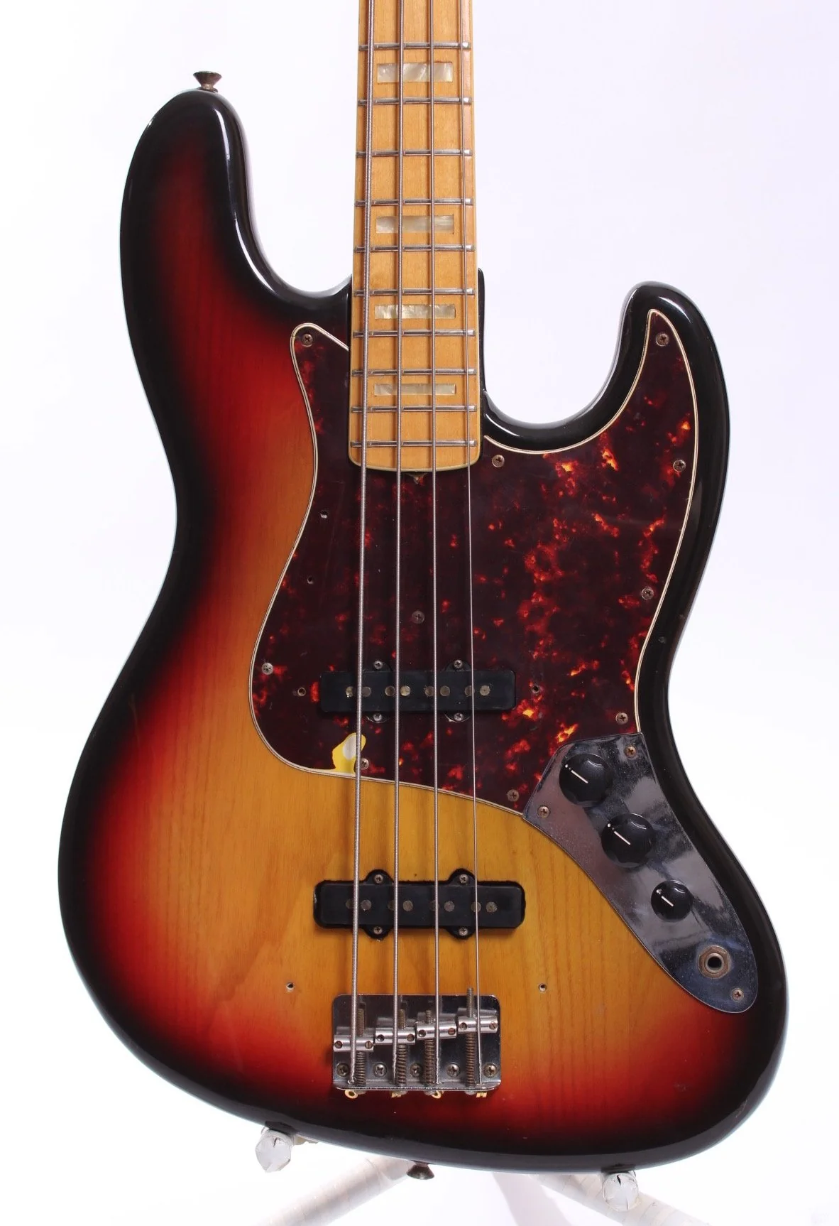 1974 Fender Jazz Bass sunburst - Image 2
