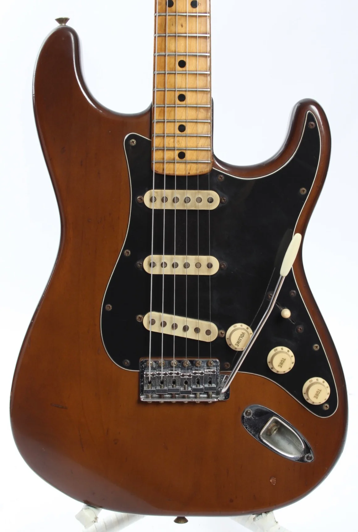 1974 Fender Stratocaster mocha - Image 2