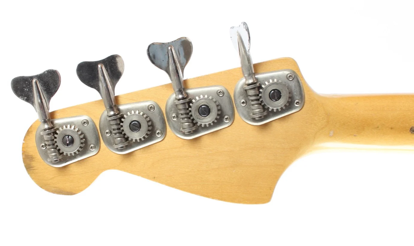 1975 Fender Musicmaster Bass white - Image 10