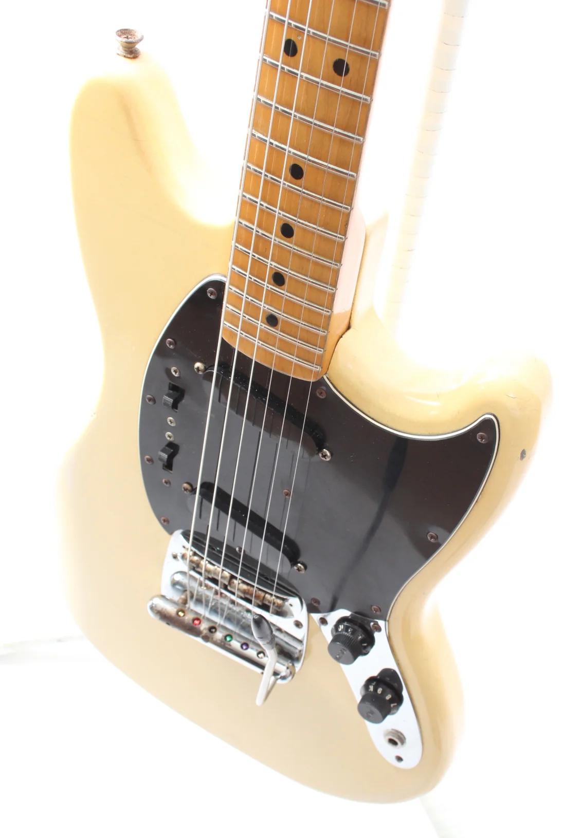 1977 Fender Mustang olympic white - Image 3