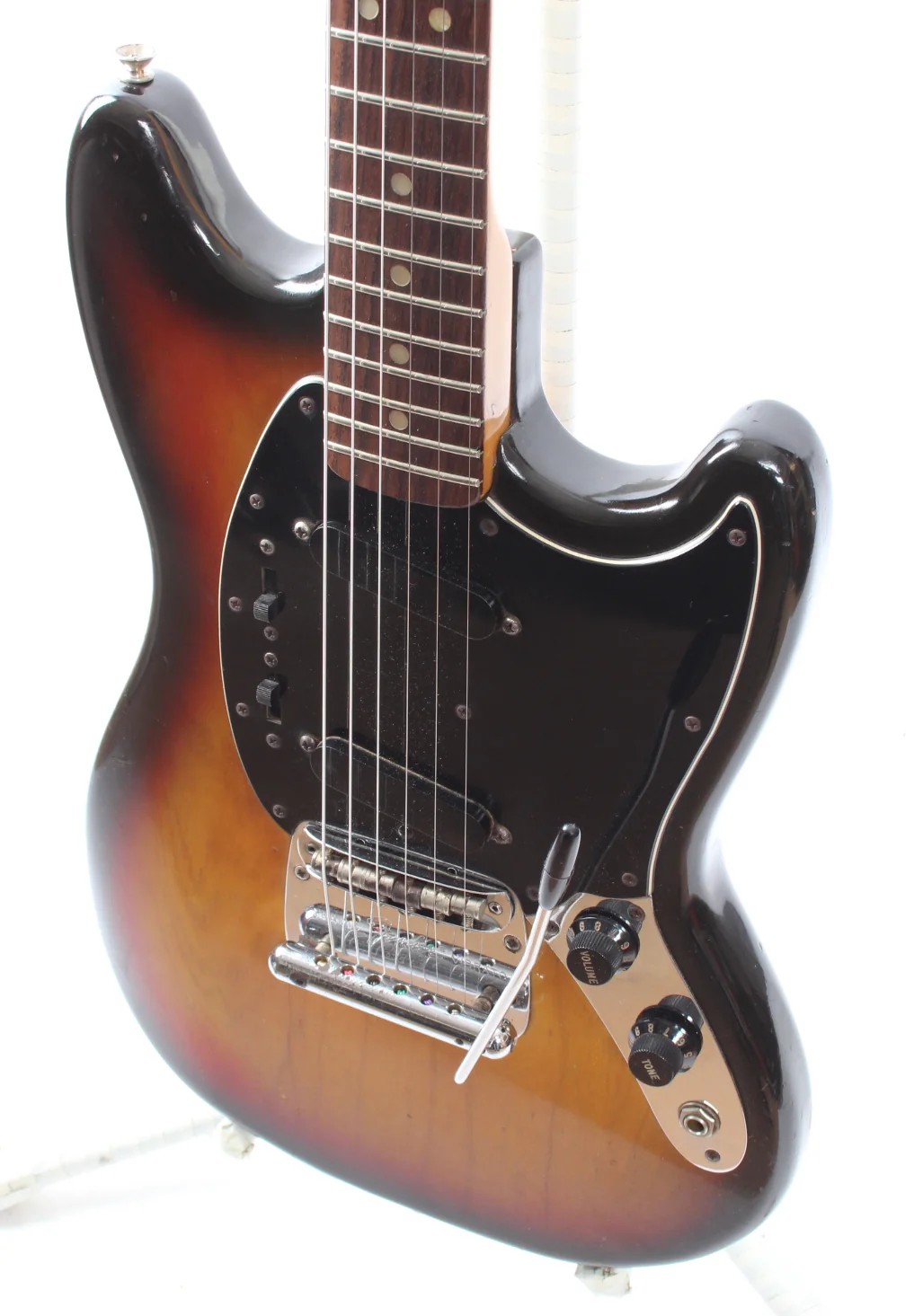 1977 Fender Mustang sunburst - Image 3