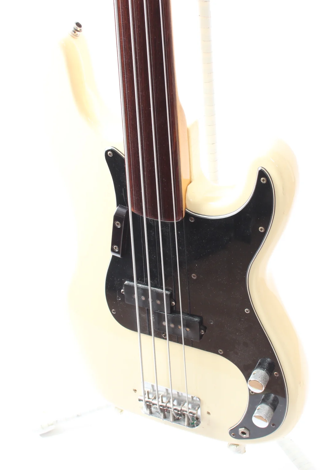 1977 Fender Precision Bass Fretless olympic white - Image 3