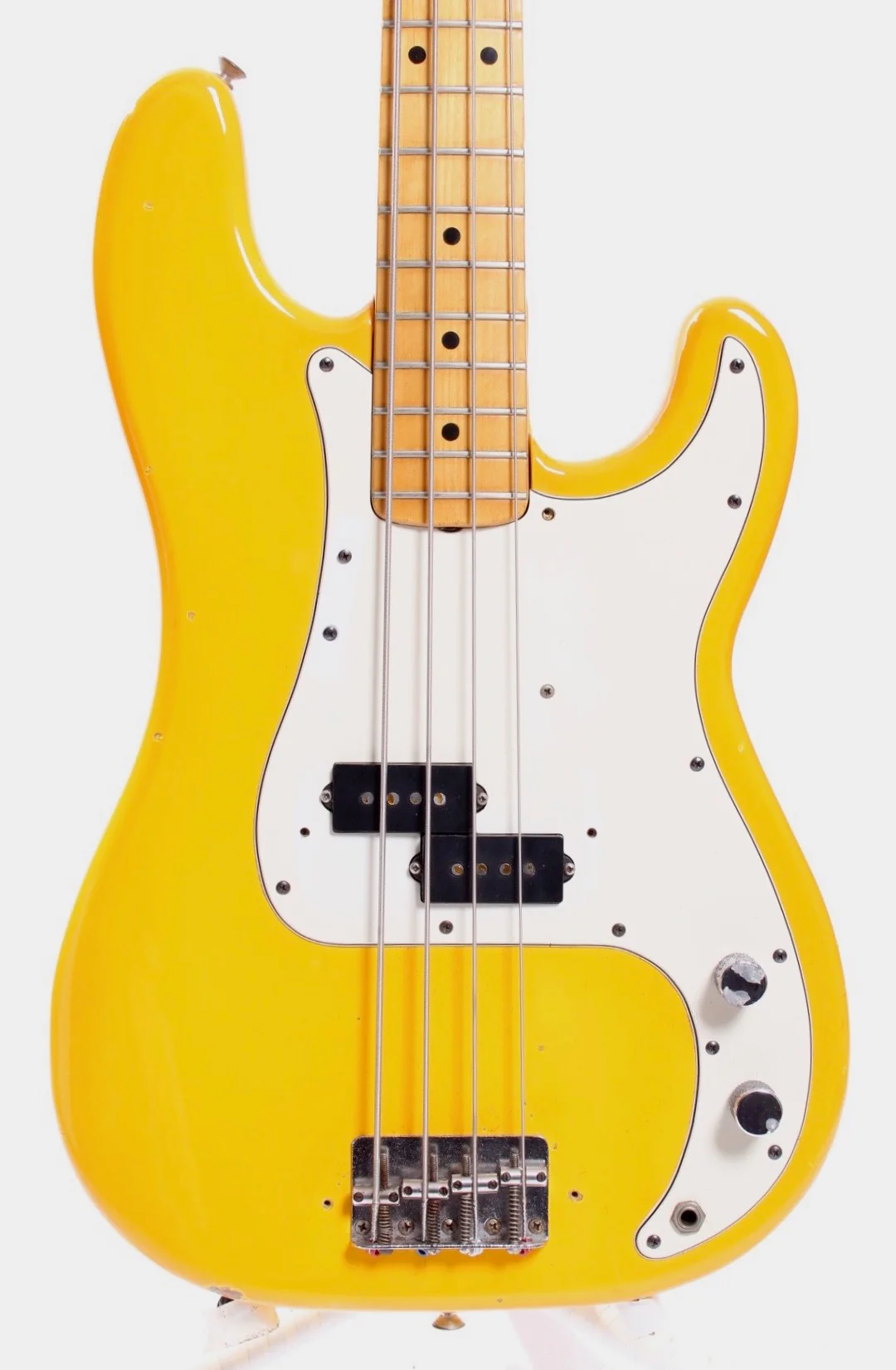 1981 Fender Precision Bass monaco yellow - Image 2