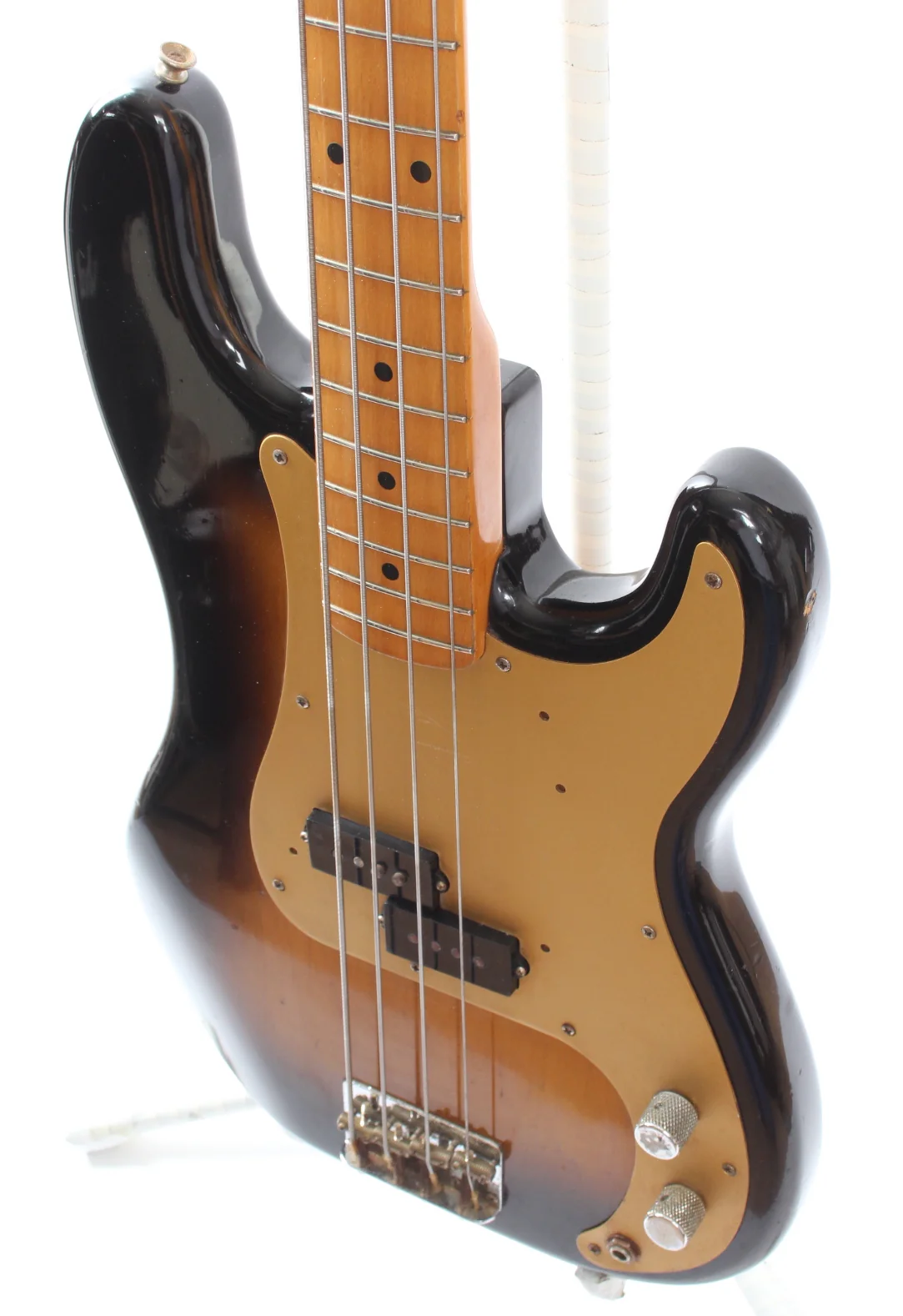 1982 Fender Precision Bass 57 Reissue sunburst - Image 3