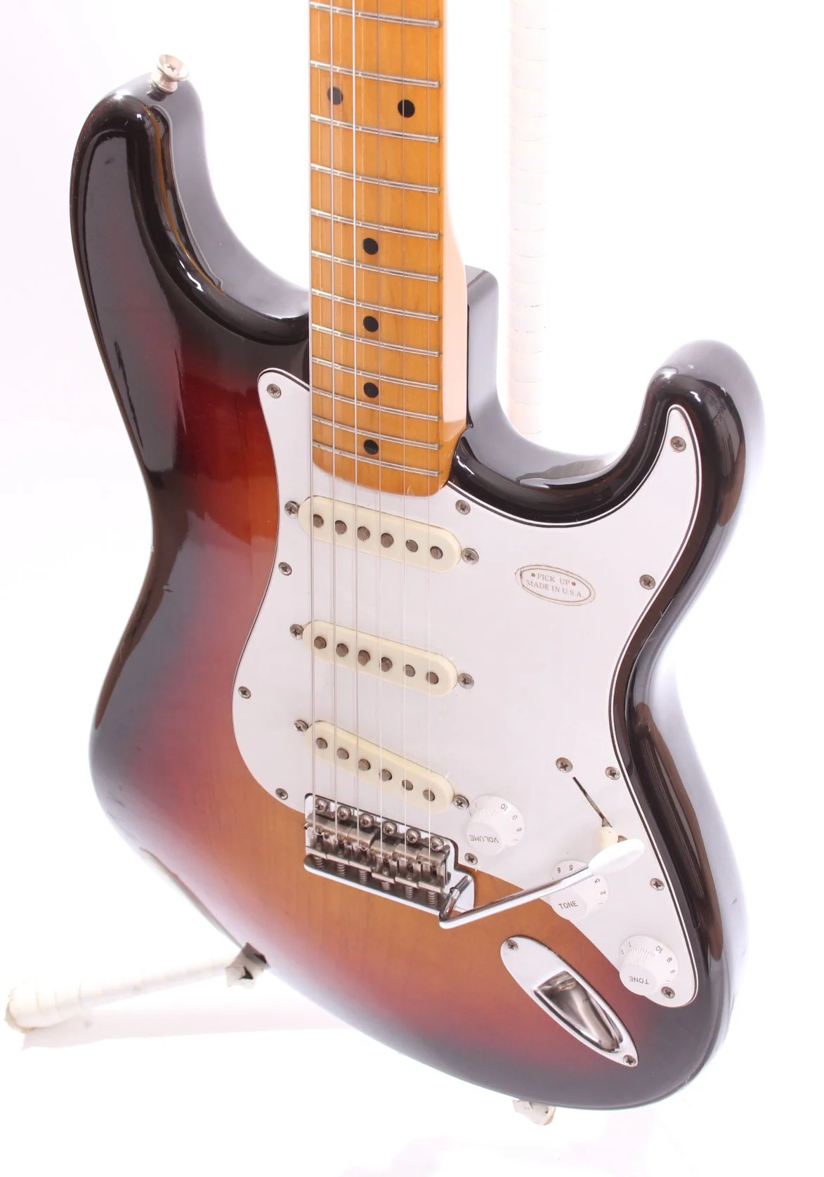1983 Fender Stratocaster 58 Reissue sunburst - Image 3