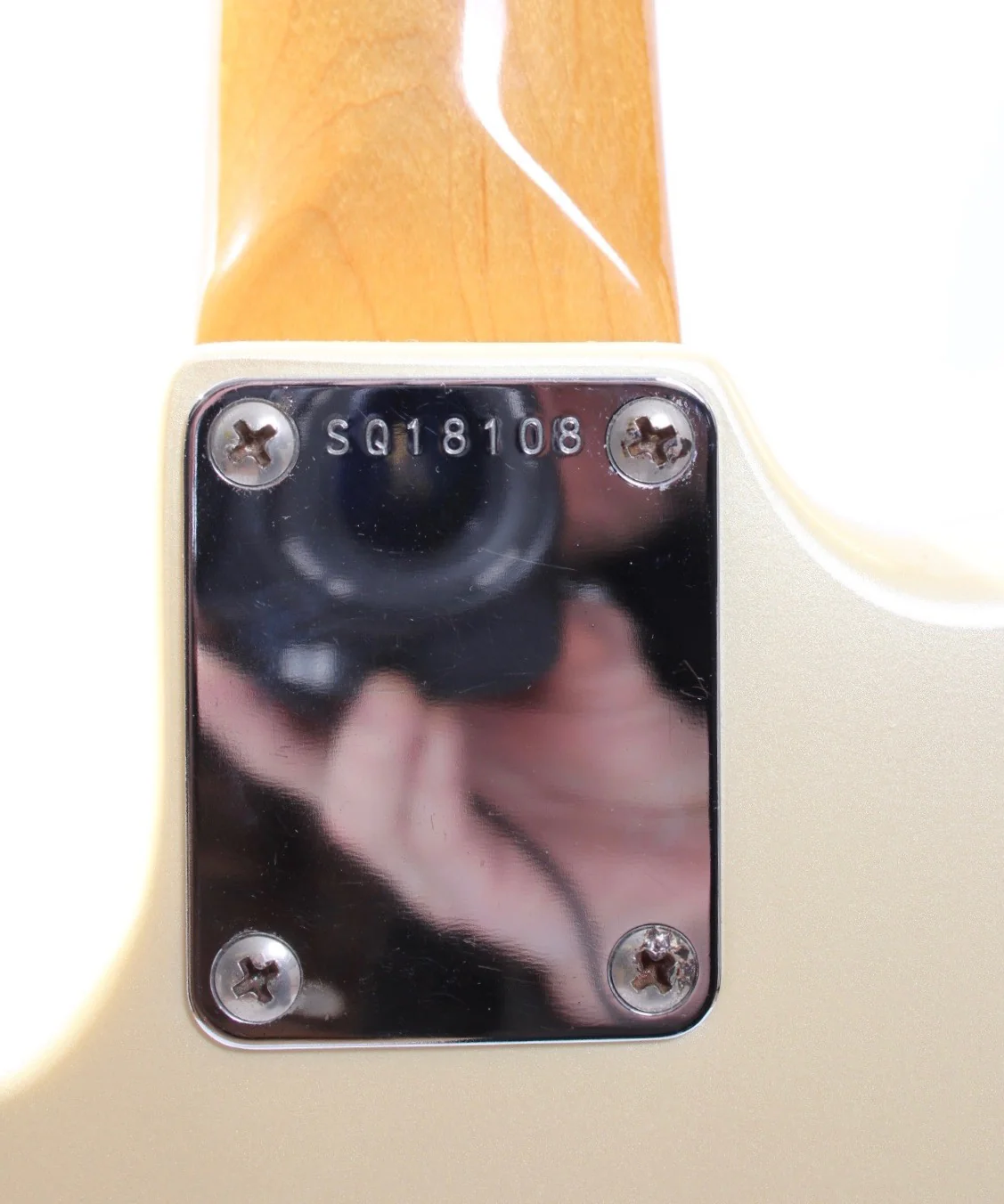 1983 Squier Stratocaster Contemporary Series pearl white metallic - Image 11