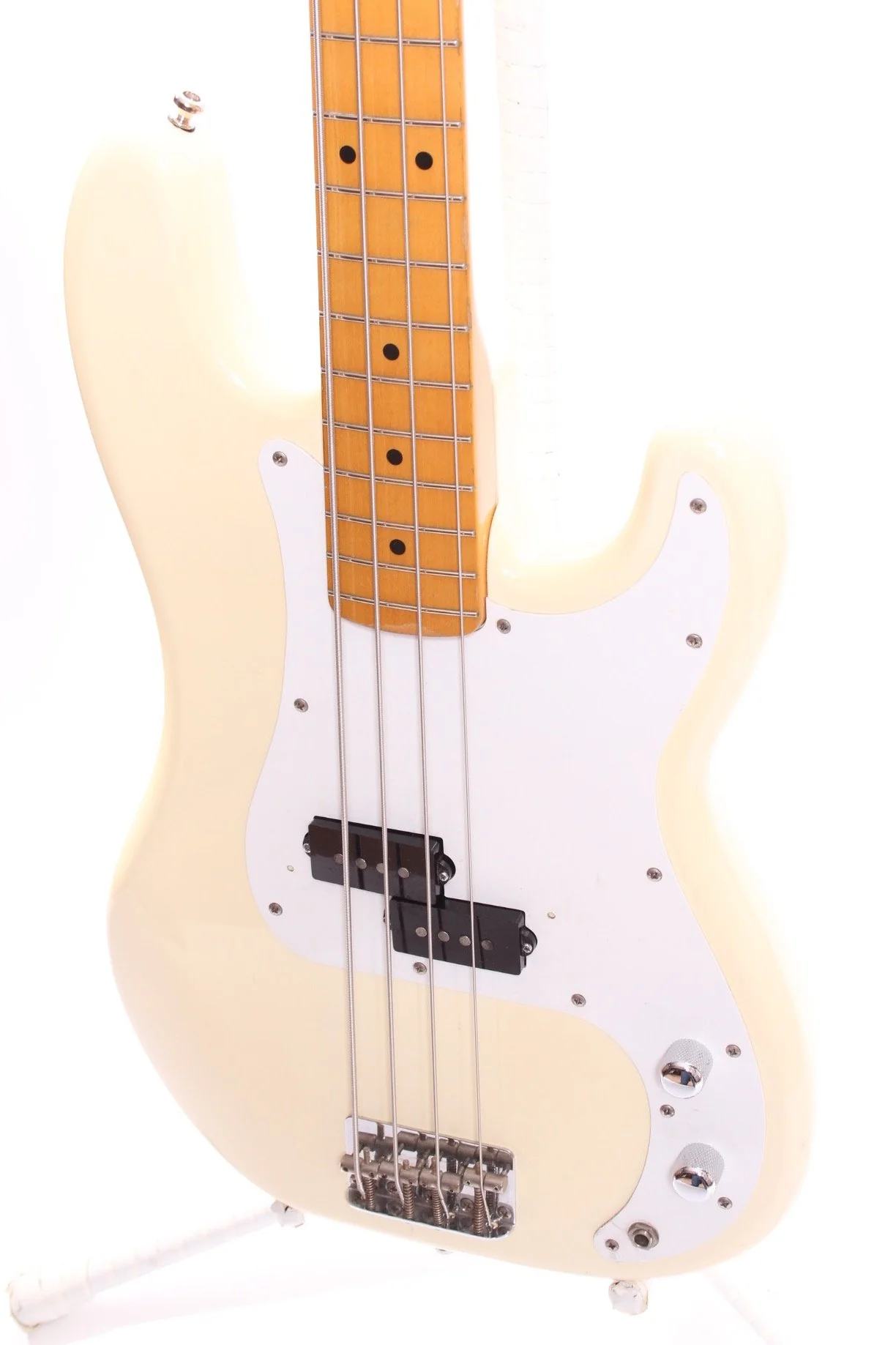 1984 Fender Precision Bass 57 Reissue vintage white - Image 3