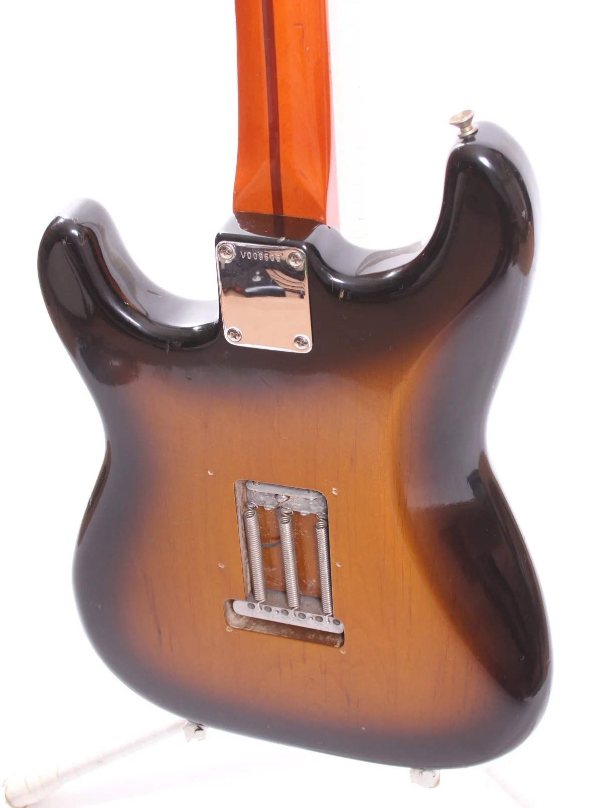 1984 Fender Stratocaster 57 Reissue sunburst - Image 8