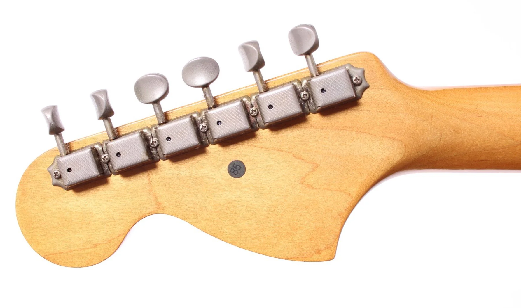 1986 Fender Stratocaster 67 Reissue maple cap vintage white - Image 10