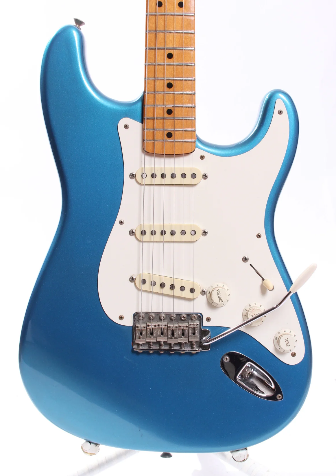 1988 Fender Stratocaster 57 American Vintage Reissue lake placid blue - Image 2