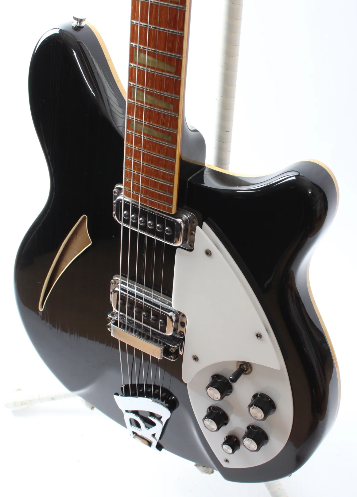 1989 Rickenbacker 360 jetglo - Image 3