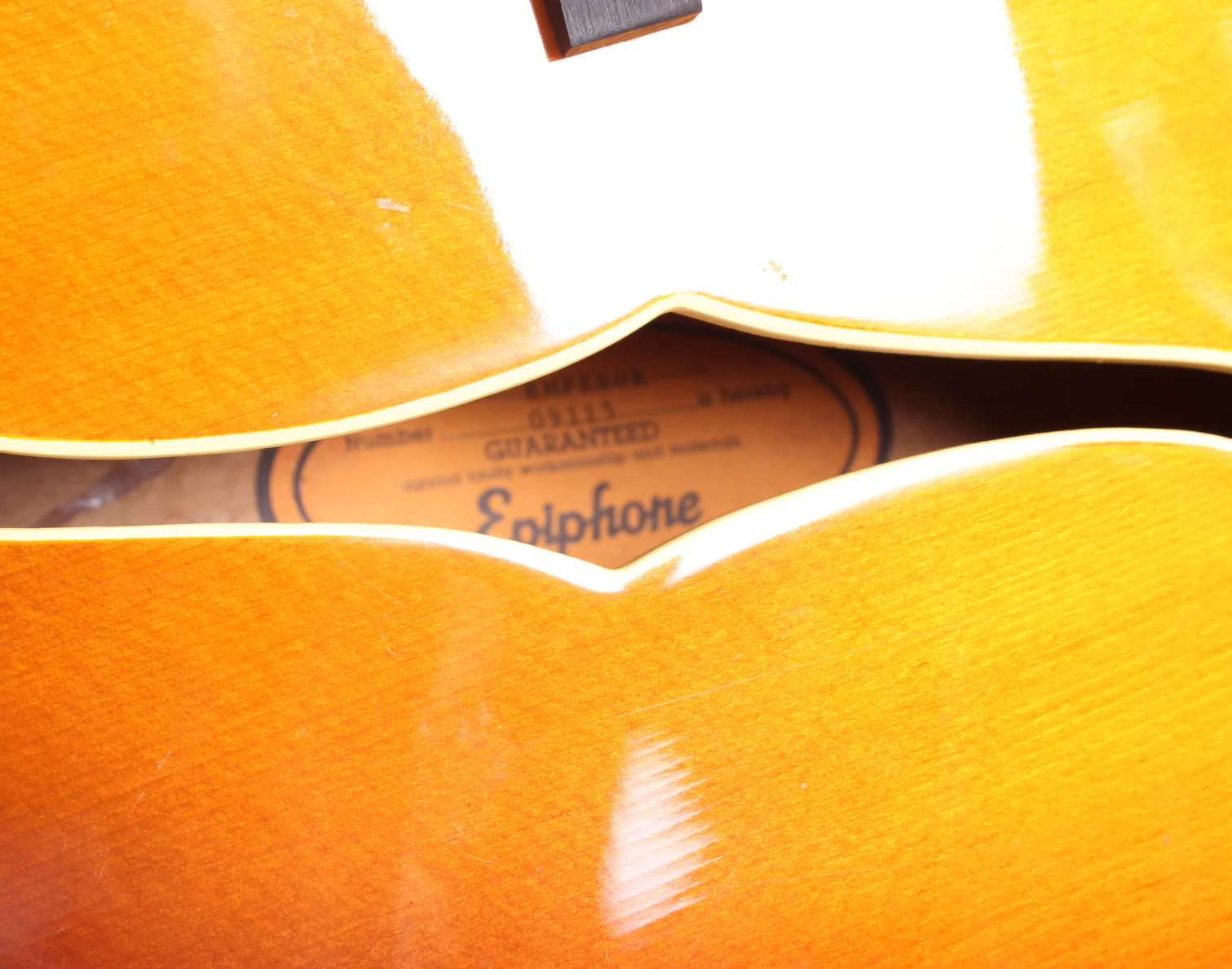 1990 Epiphone Emperor vintage honey sunburst - Image 11