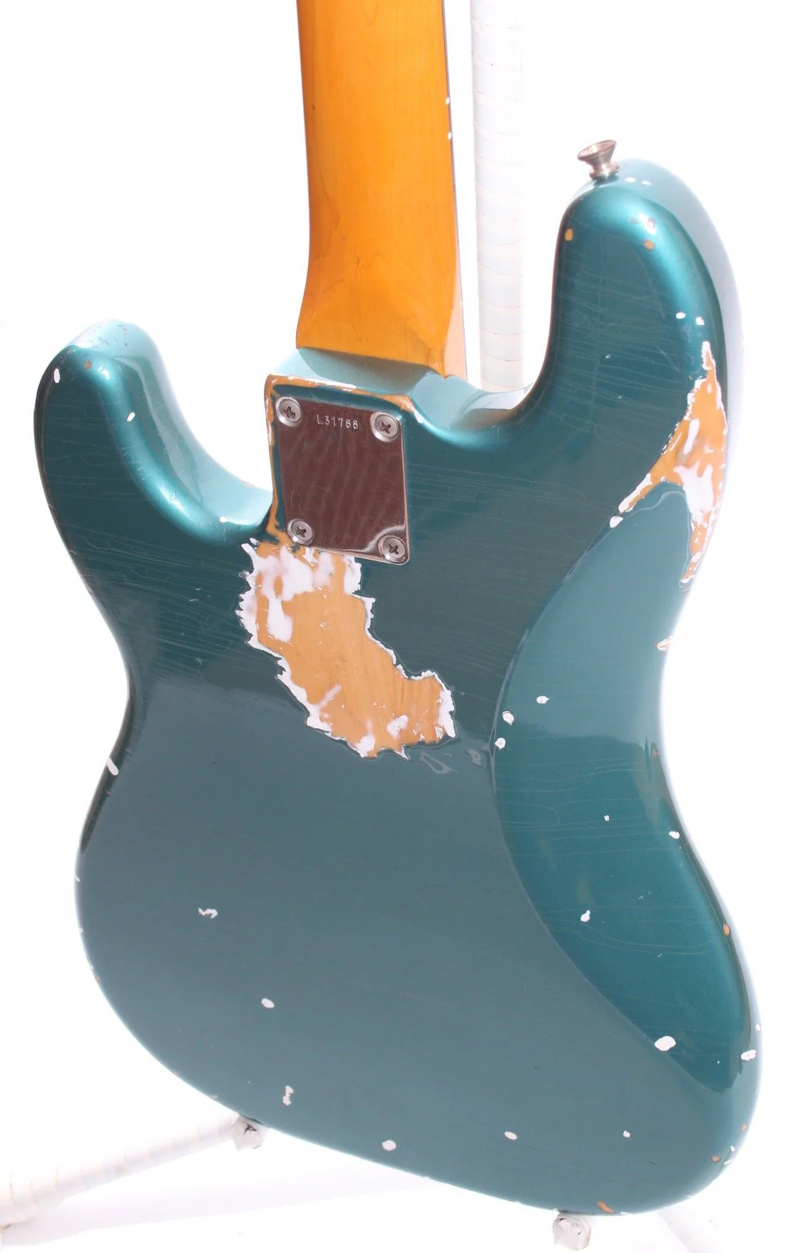 1990s Fender Precision Bass 66 Reissue ocean turquoise metallic - Image 8