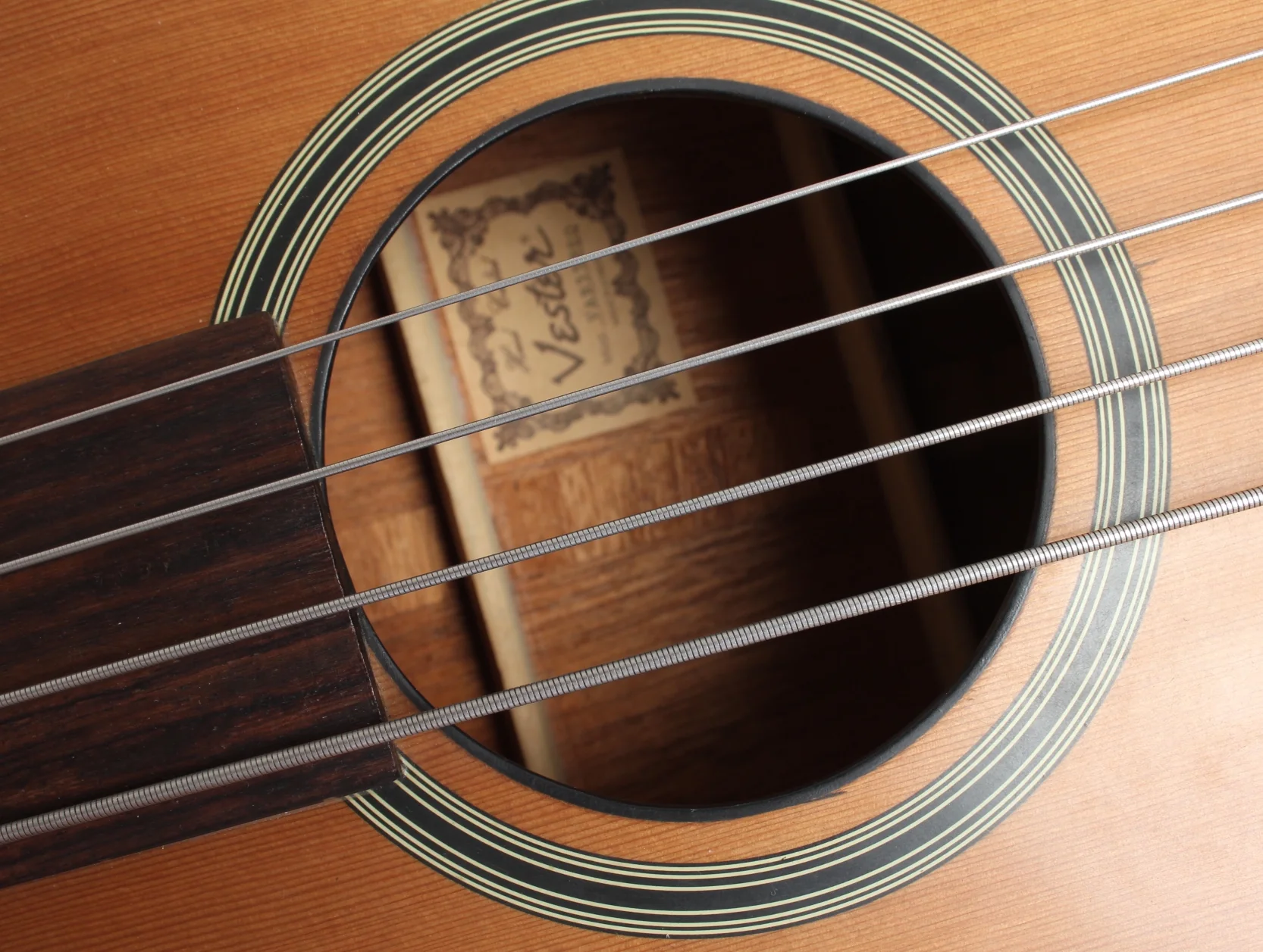 1990s Vester VAB358EQ fretless bass natural - Image 11