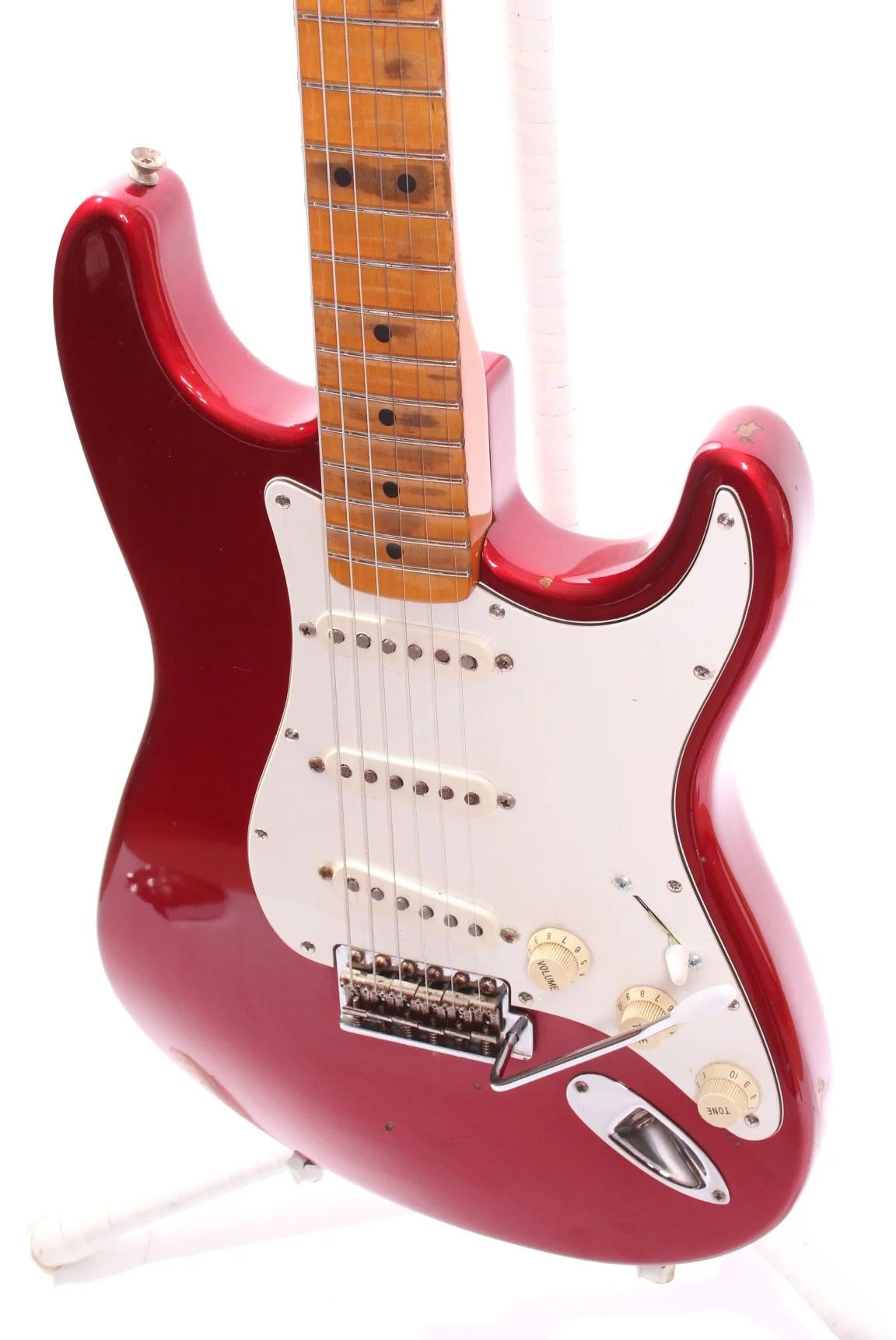 1991 Fender American Vintage 57 Reissue Stratocaster candy apple red - Image 3