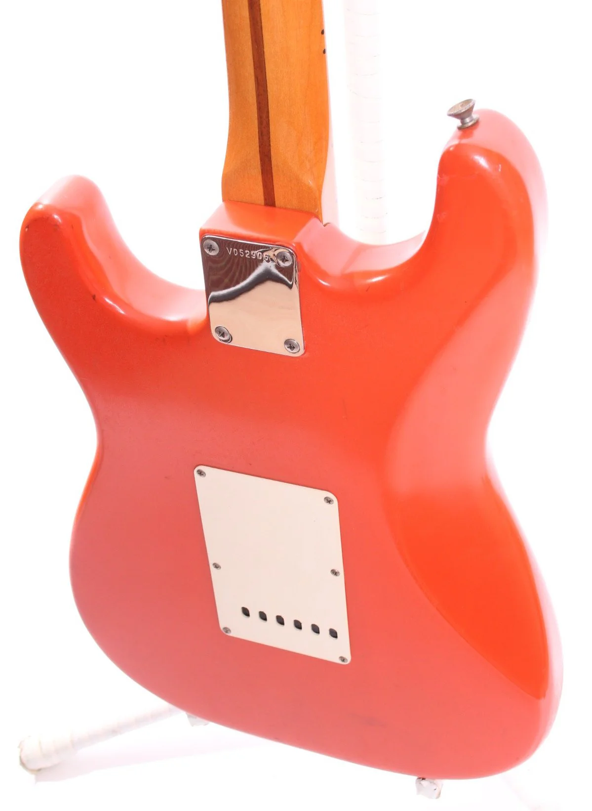 1991 Fender American Vintage 57 Reissue Stratocaster fiesta red - Image 8