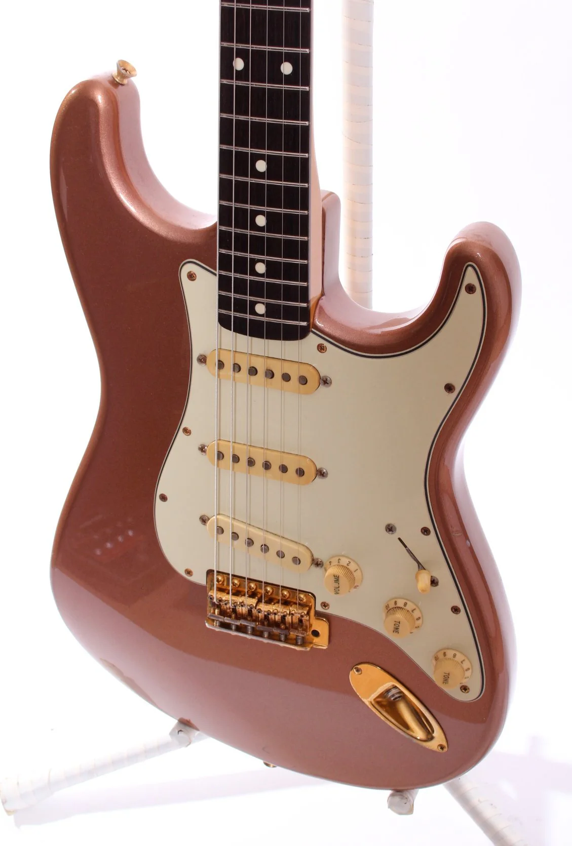 1991 Fender Stratocaster 62 Reissue gold hardware burgundy mist metallic - Image 6
