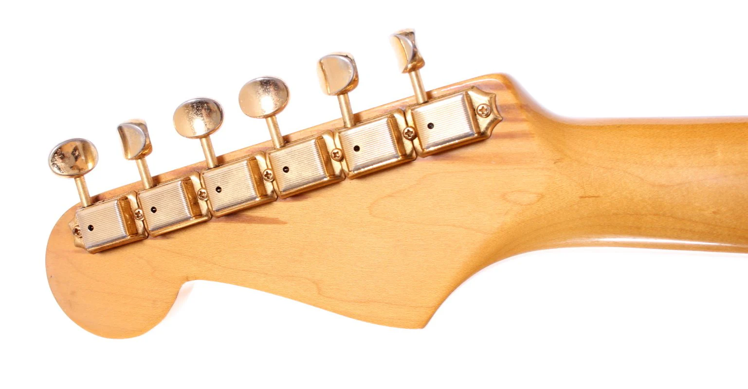 1991 Fender Stratocaster 62 Reissue gold hardware burgundy mist metallic - Image 9