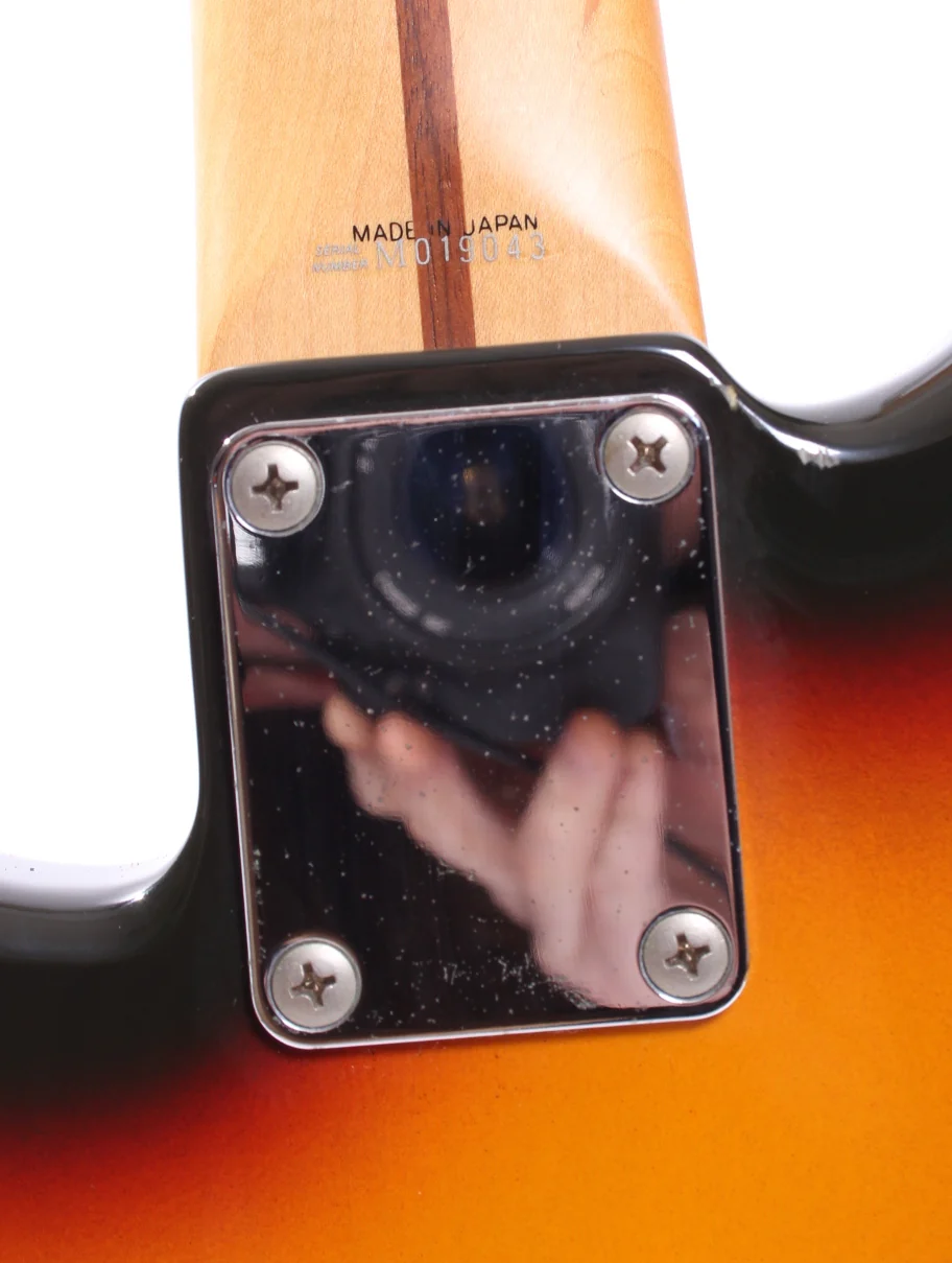 1992 Fender Precision Bass Mini MPB-33 sunburst - Image 9