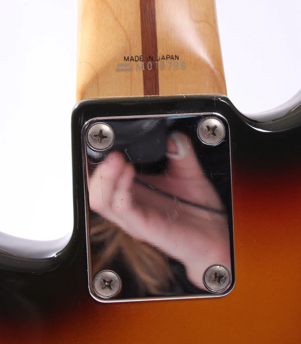 1992 Fender Precision Bass Mini MPB-33 sunburst - Image 11