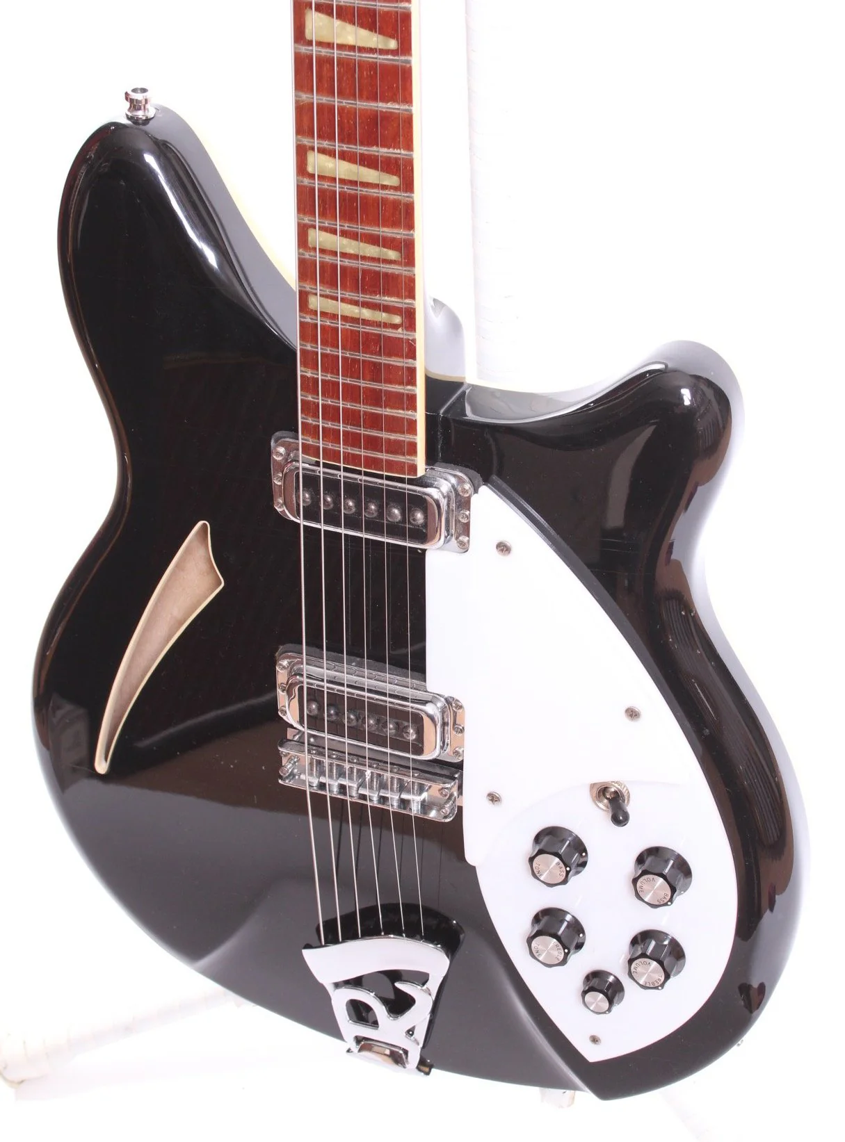 1992 Rickenbacker 360 jetglo - Image 3