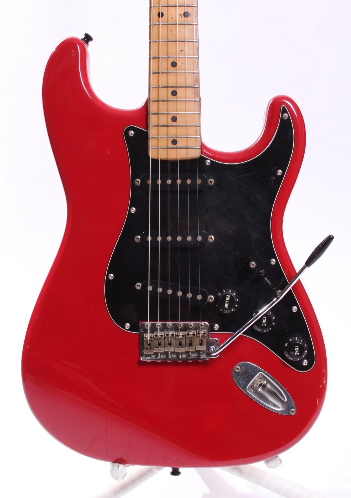 1992 Squier by Fender Japan Stratocaster torino red - Image 2