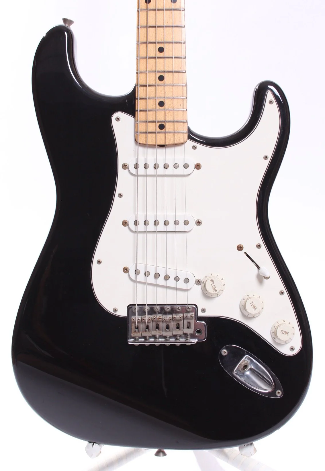 1993 Fender Japan Stratocaster black - Image 2