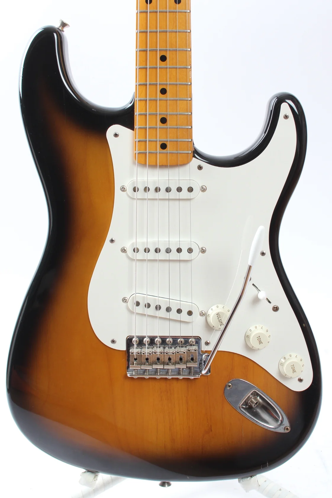 1993 Fender Stratocaster 57 Reissue sunburst - Image 2