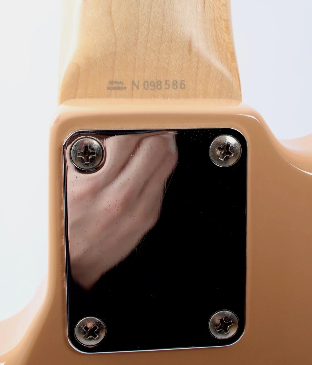 1994 Fender Jazz Bass shell pink - Image 11