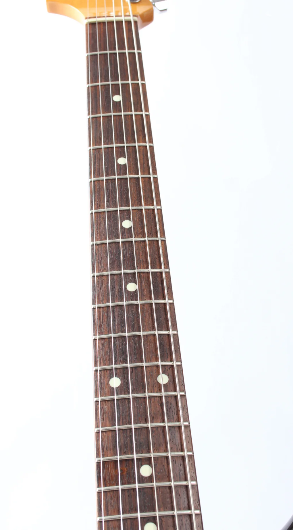 1994 Fender Jazzmaster 66 Reissue lefty sunburst - Image 4