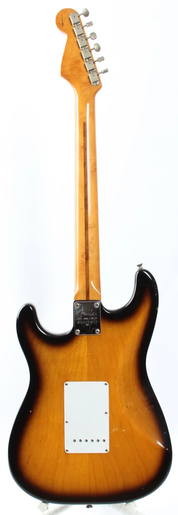 1994 Fender Stratocaster 54 Reissue Stratocaster 40th Anniversary sunburst - Image 6