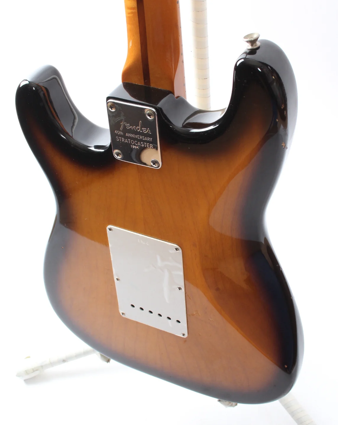 1994 Fender Stratocaster 54 Reissue Stratocaster 40th Anniversary sunburst - Image 8