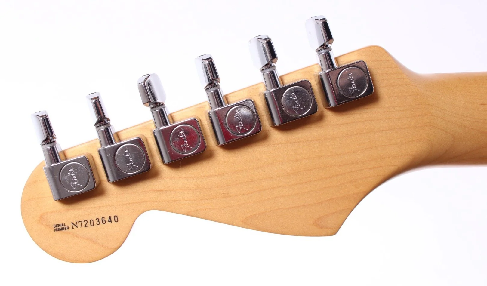 1997 Fender Lone Star Stratocaster shoreline gold NOS - Image 10