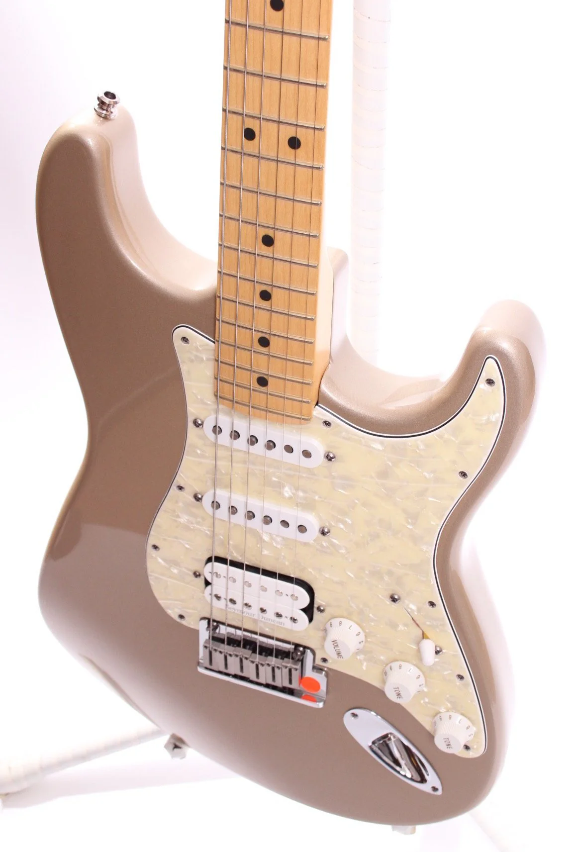 1997 Fender Lone Star Stratocaster shoreline gold NOS - Image 3